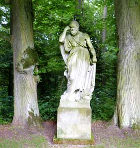 Bayreuth_20.06.10_Eremitage,_Sokrates-Statue,_Johannes_Schnegg_1755
